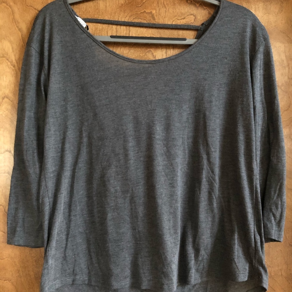American Eagle Grey Top